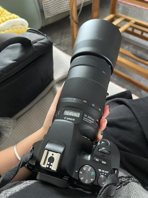 佳能所有镜头多少钱？佳能所有镜头多少钱一个？