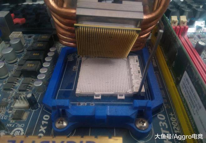 卡扣cpu散热器怎么拆，卡扣式散热器怎么拆开？-第6张图片-优品飞百科