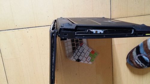 笔记本外壳裂了怎么办？笔记本外壳摔裂了能修好吗？-第5张图片-优品飞百科