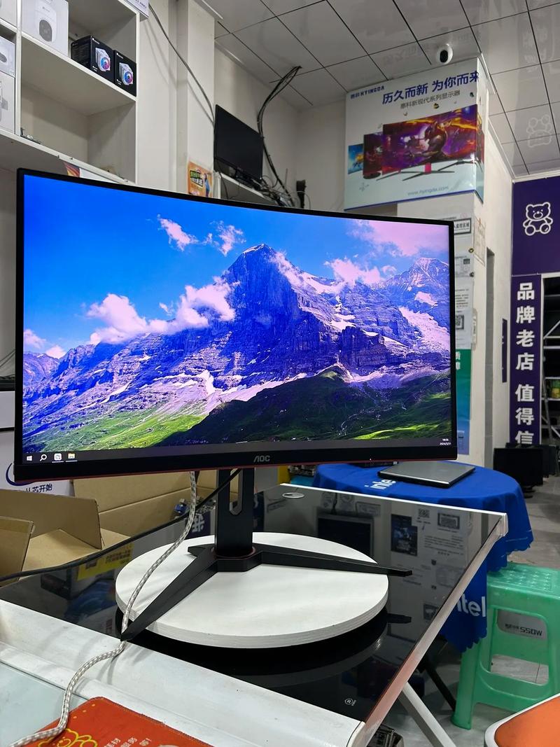 平面和曲面显示器哪个好，曲面好还是平面好显示器-第3张图片-优品飞百科