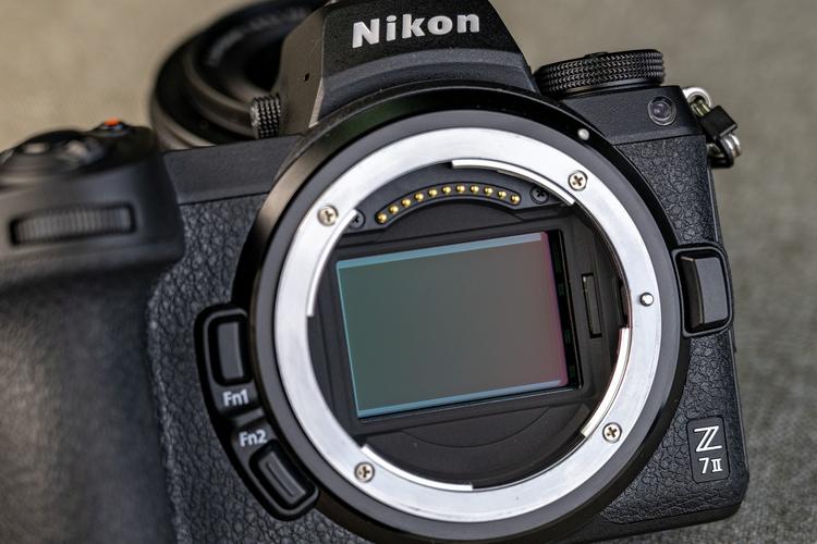 尼康z7ii值得买吗？尼康z7ii优缺点？-第7张图片-优品飞百科