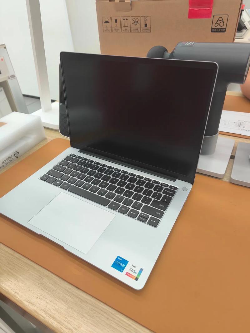 大学生买什么配置的电脑较实用？大学生该买什么电脑？-第1张图片-优品飞百科