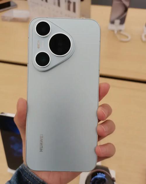 三摄像头有什么用，三摄像头和两摄像头哪个好？-第5张图片-优品飞百科