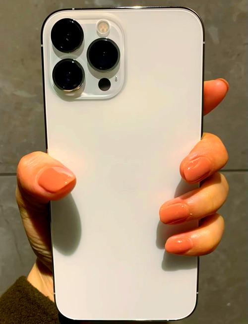 三摄像头有什么用，三摄像头和两摄像头哪个好？-第6张图片-优品飞百科