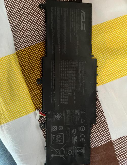 华硕笔记本电池怎么拆卸和维修？华硕笔记本电脑电池拆解视频？-第3张图片-优品飞百科