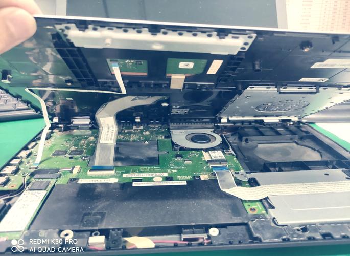 华硕笔记本电池怎么拆卸和维修？华硕笔记本电脑电池拆解视频？-第6张图片-优品飞百科