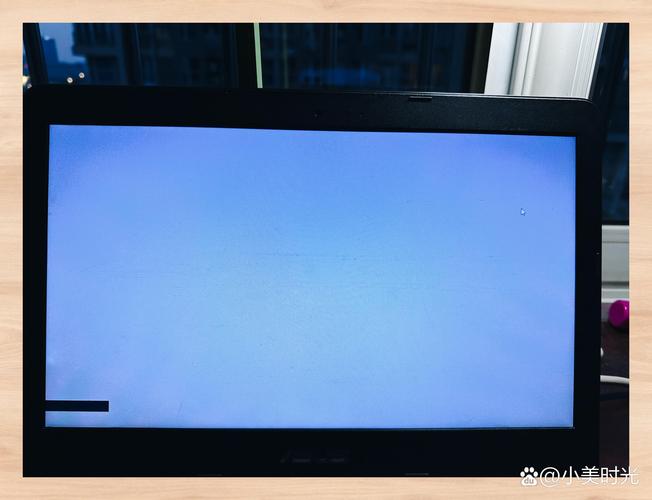 显示器白屏是什么原因，显示器白屏一秒恢复？-第2张图片-优品飞百科