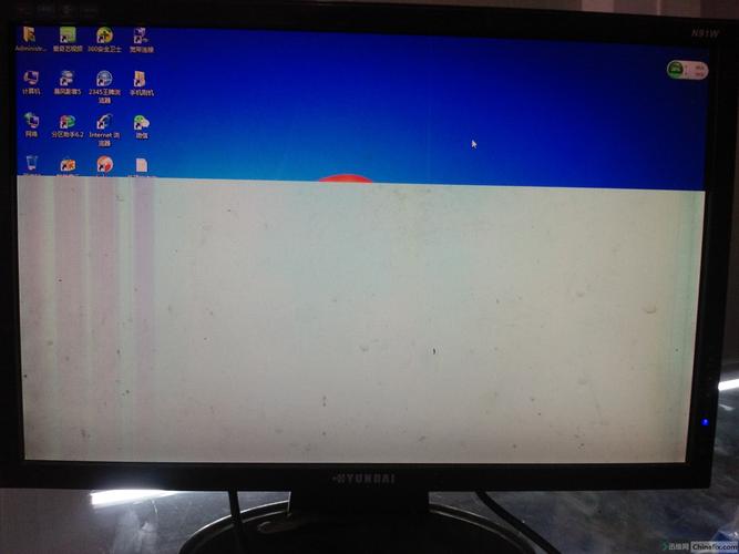 显示器白屏是什么原因，显示器白屏一秒恢复？-第3张图片-优品飞百科