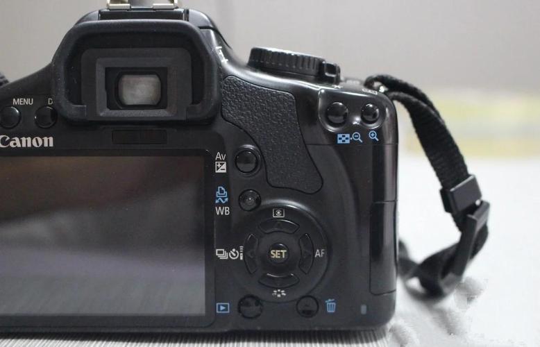 佳能450d如何对焦？佳能450d怎么调焦距？-第6张图片-优品飞百科