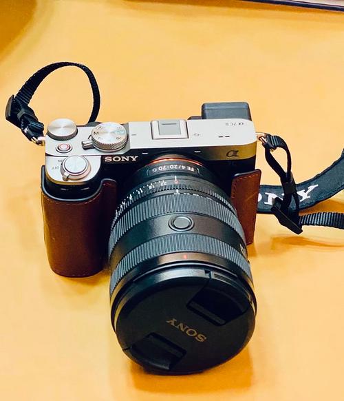 索尼最薄的相机，索尼最薄的镜头-第4张图片-优品飞百科