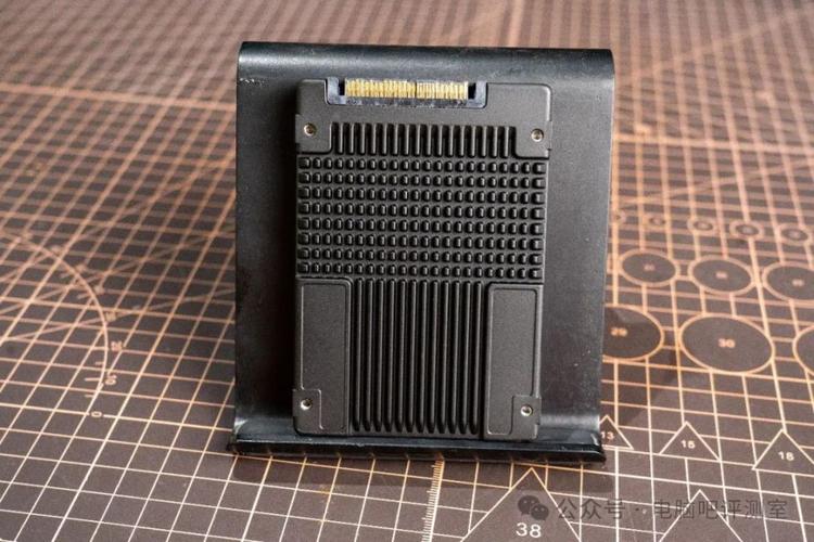 英特尔傲腾技术是什么，英特尔傲腾技术相当于什么水平的固态硬盘-第2张图片-优品飞百科