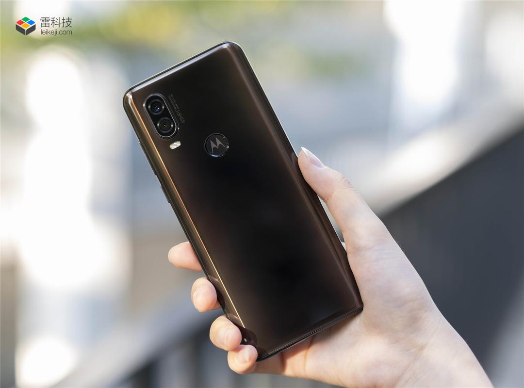 摩托罗拉p50玩游戏怎么样？摩托罗拉p50什么时候上市的？-第3张图片-优品飞百科