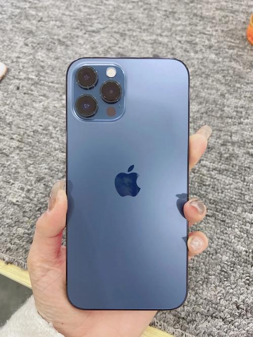 苹果12刚出来256g多少钱，苹果12 256g刚出来费用？