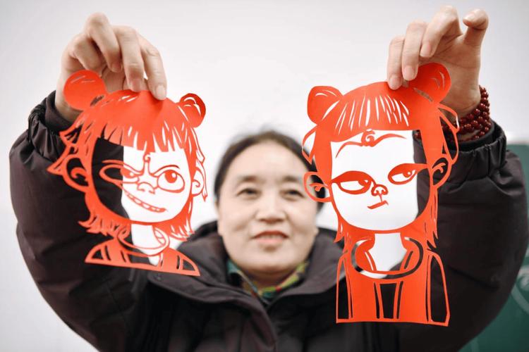 疫情对称剪纸，以疫情为主题的剪纸教程-第1张图片-优品飞百科