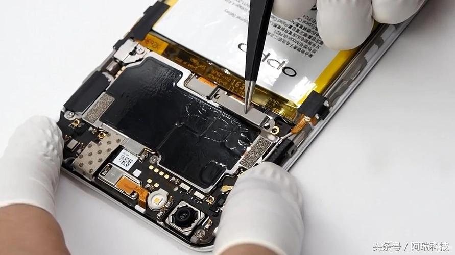 oppor9s屏幕怎么拆，oppor 9怎么拆屏 视频？-第1张图片-优品飞百科