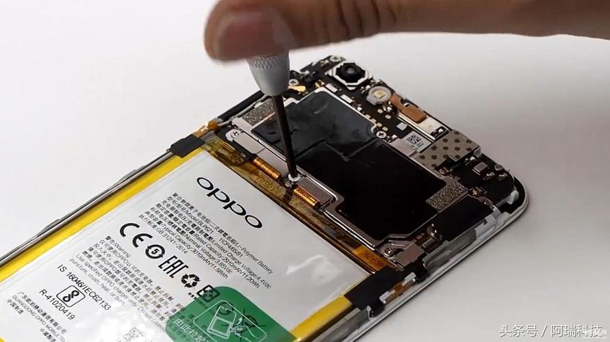 oppor9s屏幕怎么拆，oppor 9怎么拆屏 视频？-第5张图片-优品飞百科