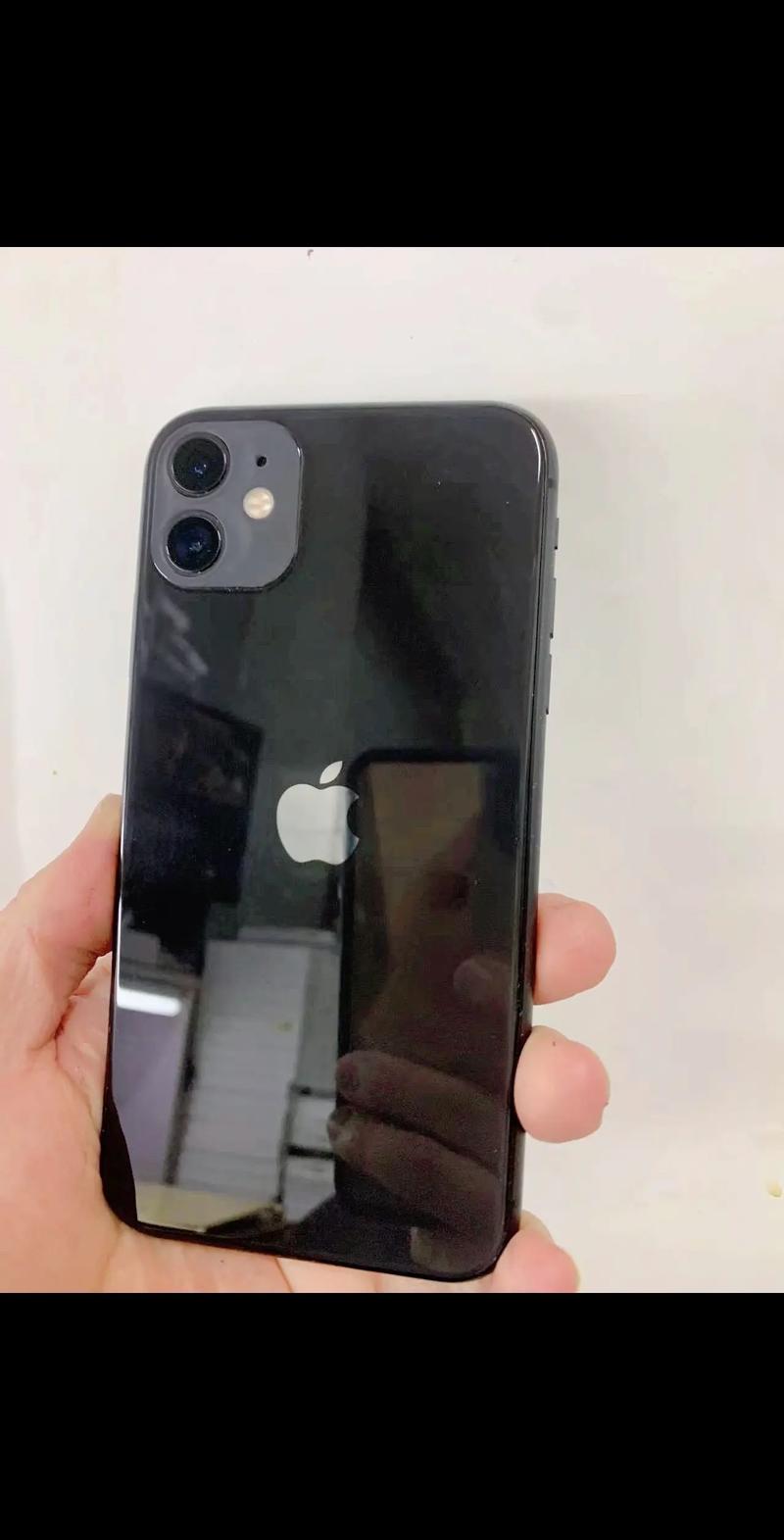 白色iphone可以换黑色的屏吗？白色iphone可以换黑色的屏吗值得买吗？-第1张图片-优品飞百科