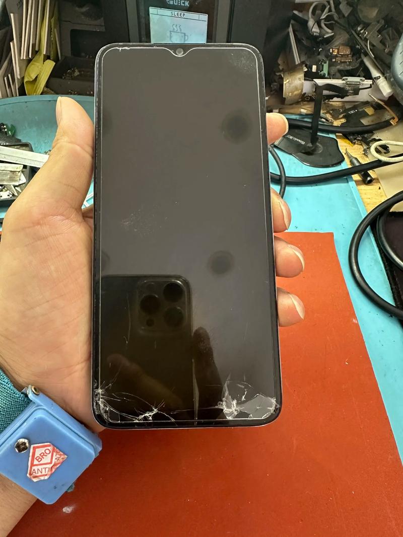 华为20i换屏大概多少钱，华为20i换屏幕视频-第2张图片-优品飞百科