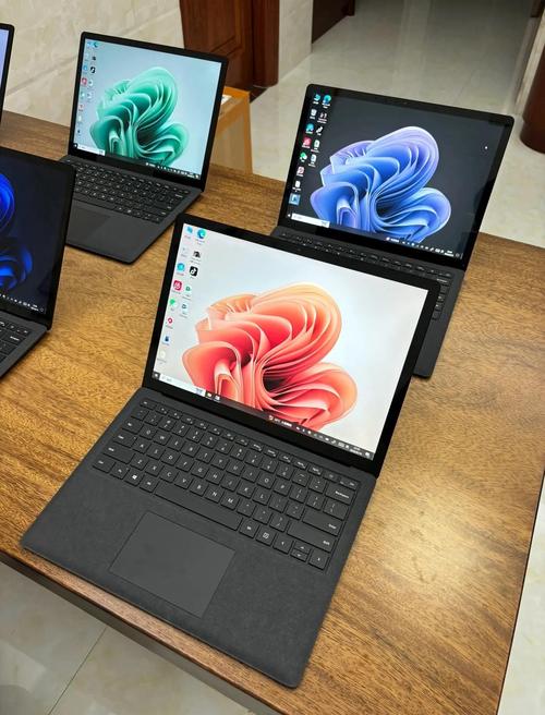 微软sq1处理器相当于i几？微软sq3处理器？