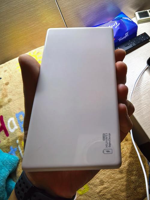 华为充电宝哪个好，绿联和华为充电宝哪个好？-第3张图片-优品飞百科