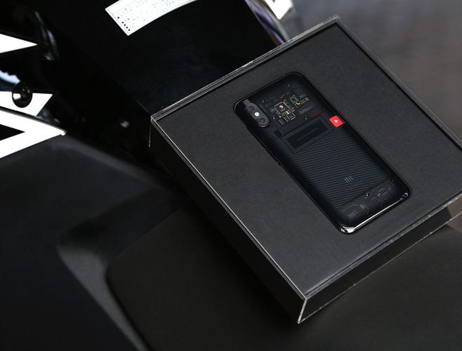 小米8透明版屏幕多少钱，小米8透明版怎么样好不好？