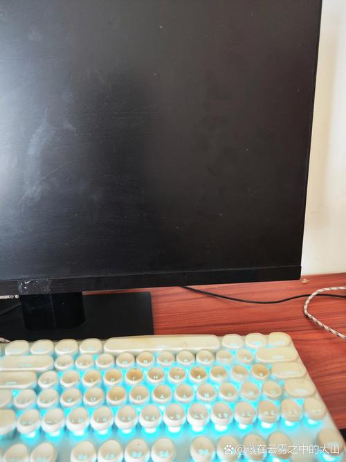 电脑黑屏不能关机了怎么解决？电脑黑屏没反应关不了机？-第1张图片-优品飞百科