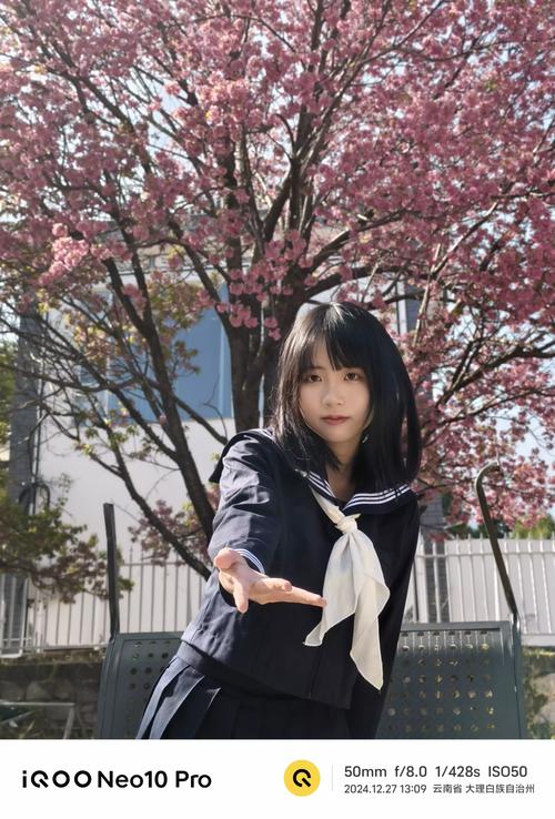 iqooneo7竞速版和iqoo10参数对比？iqoo竞速版和iqooneo855外观一样吗？-第1张图片-优品飞百科