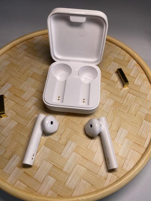 小米蓝牙耳机青春版和普通版区别？小米耳机青春版和普通版有什么区别？-第3张图片-优品飞百科