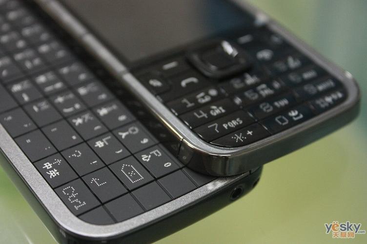 诺基亚5730xm耐摔吗？诺基亚5730玩游戏怎么样？-第1张图片-优品飞百科