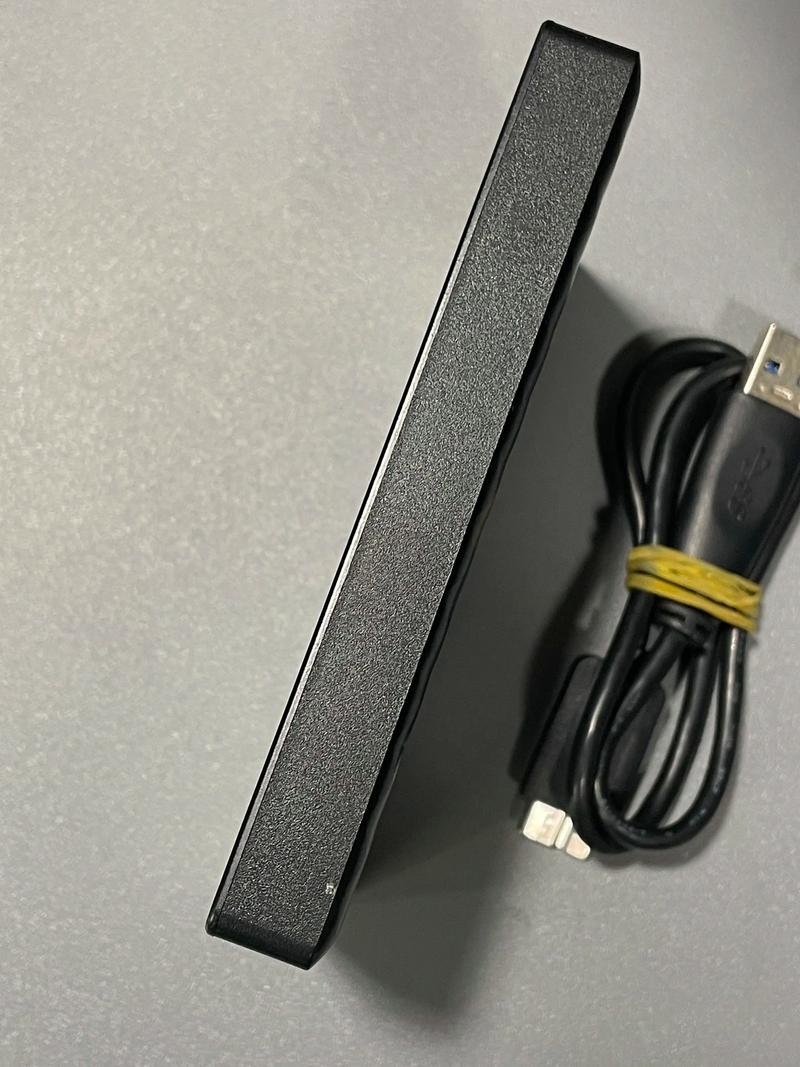 1tb移动硬盘有多少个g能用，移动硬盘1t够不够用？-第6张图片-优品飞百科