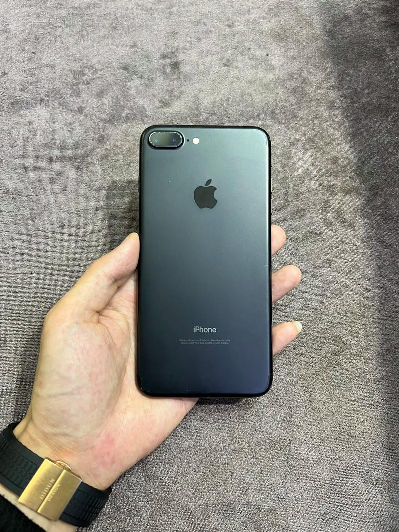 苹果7p和苹果8的对比参数，苹果7p和苹果8性能对比