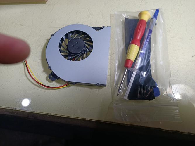 散热风扇对笔记本有用吗？散热器的风扇会不会对笔记本风扇有影响？-第2张图片-优品飞百科