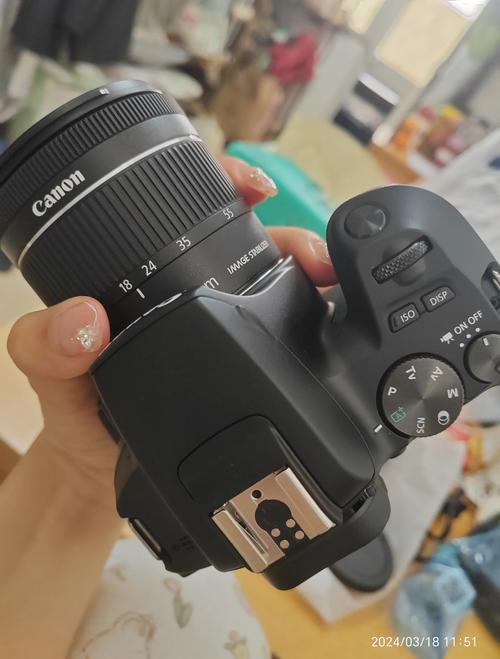 佳能200d二代和77d哪个好，佳能200d2和77d？-第4张图片-优品飞百科