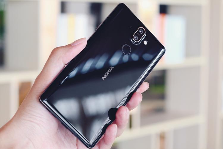 诺基亚8sirocco功能？诺基亚8 plus？