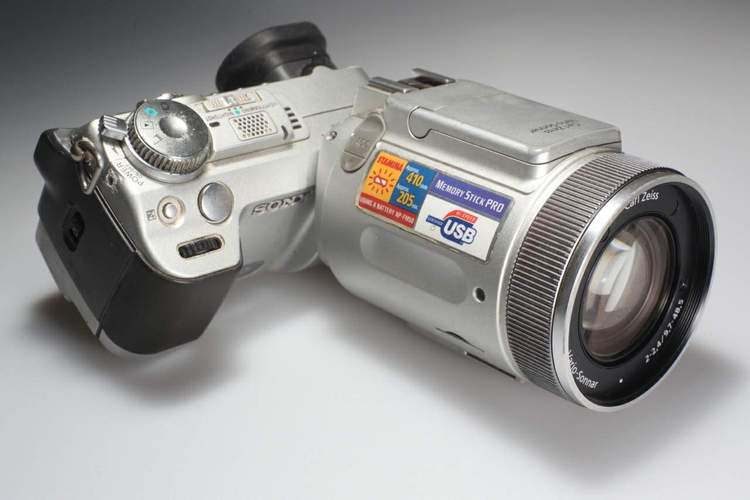 sonyf717怎么开机，索尼dscf717开机键？-第6张图片-优品飞百科