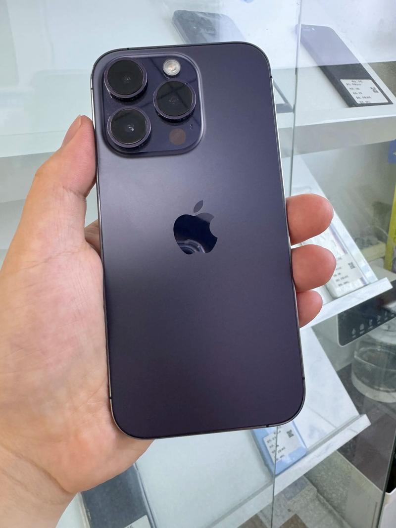 苹果14pro多少克，苹果14pro运存会8g吗-第1张图片-优品飞百科