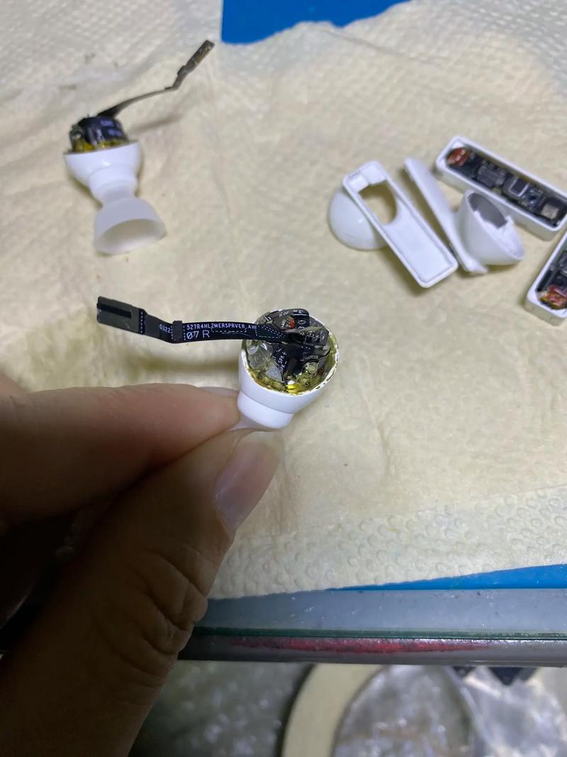 华为耳机维修要多少钱，华为耳机坏了修一次多少钱？-第3张图片-优品飞百科