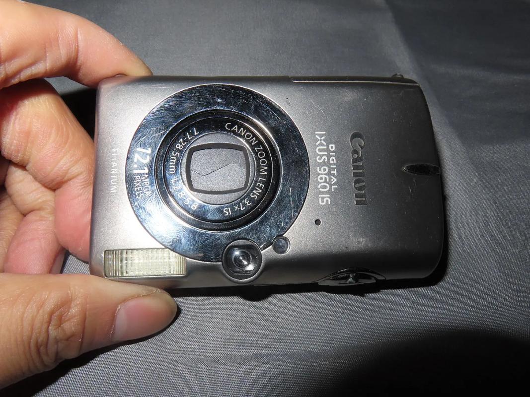 老相机都是ccd吗，老相机值钱吗？