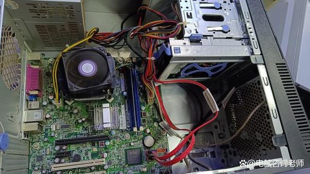 赛扬e3300用什么主板，赛扬e3300现在能玩lol吗？-第1张图片-优品飞百科