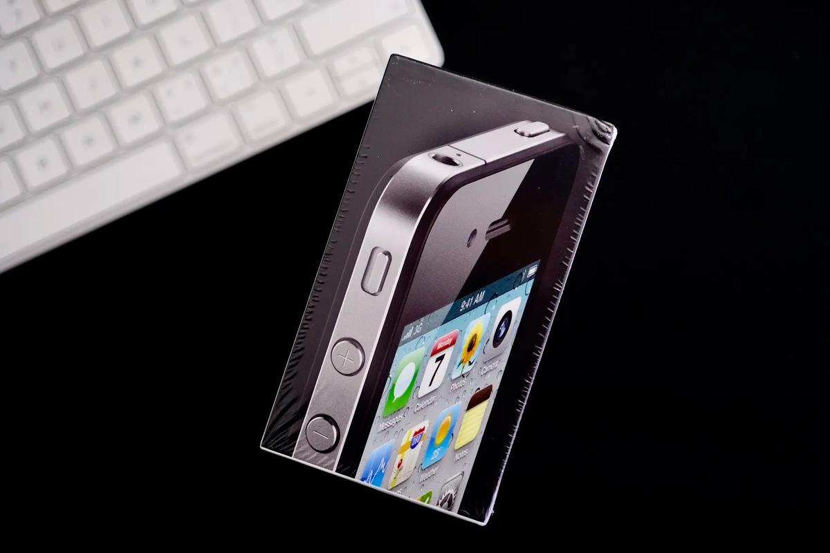 苹果四卖多少钱？苹果四卖多少钱一部？-第2张图片-优品飞百科