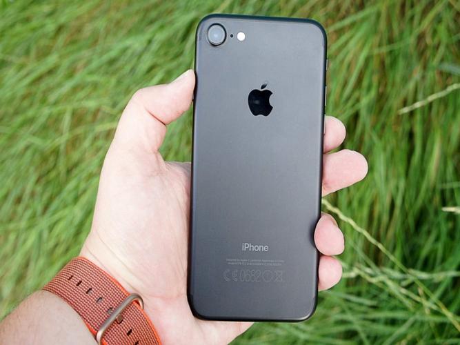 现在iphone7值得买吗？iphone7值不值得购买？-第2张图片-优品飞百科