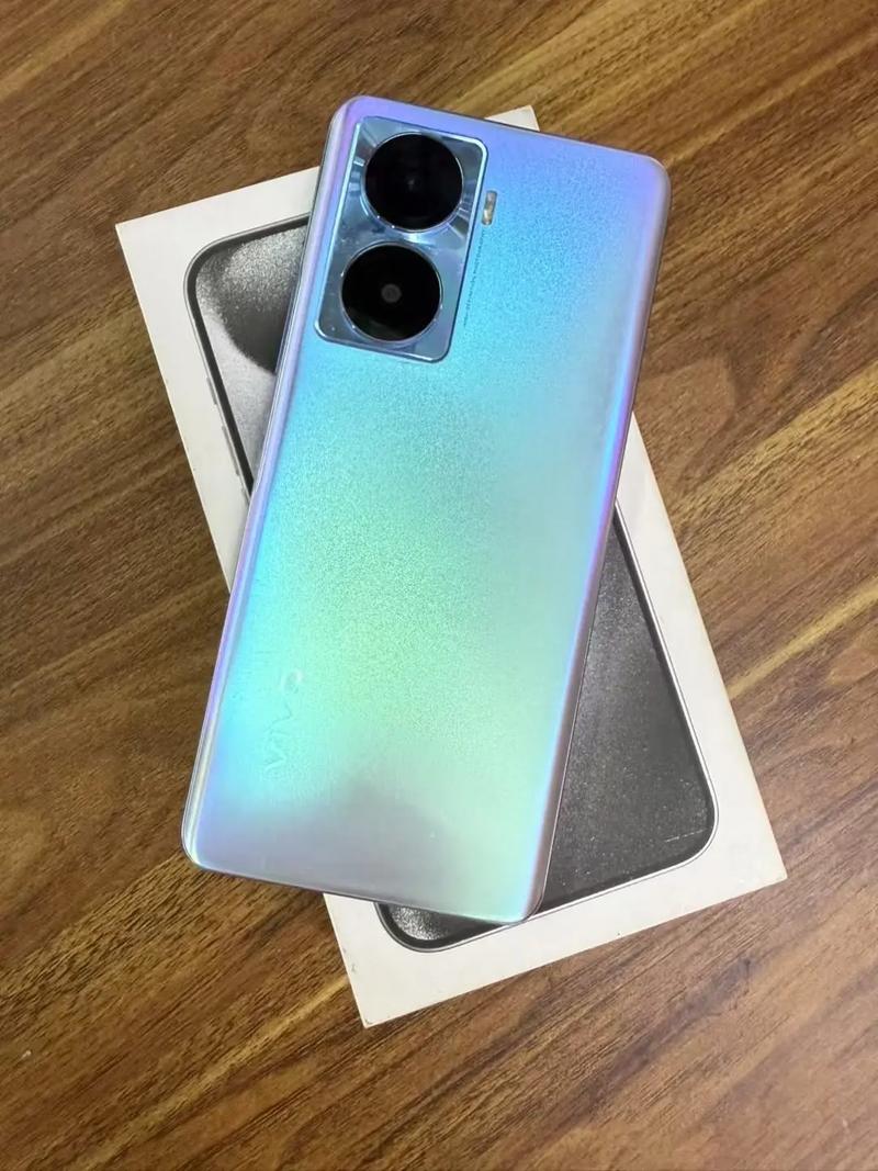 vivoy97参数配置与y77对比，vivoy79和y97外观差别-第6张图片-优品飞百科