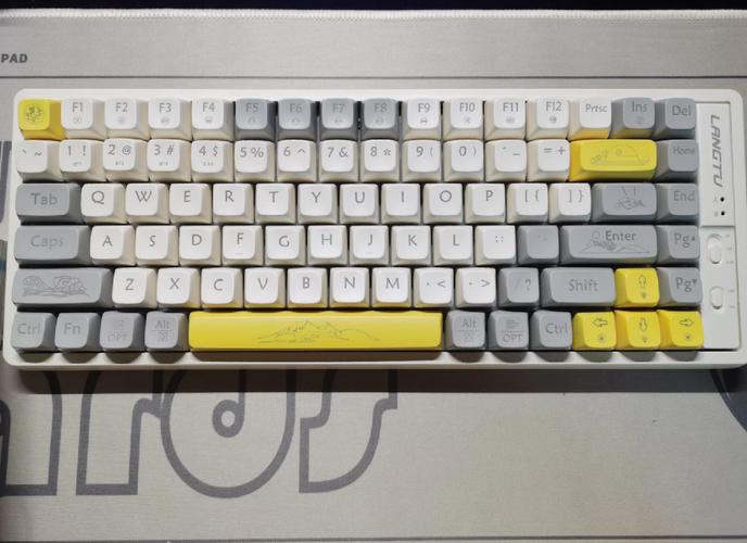 机械键盘哪款好用，机械键盘哪个牌子好用性价比高