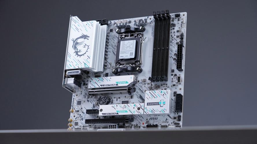 b85主板配什么显卡好，b85主板配什么显卡好一点？