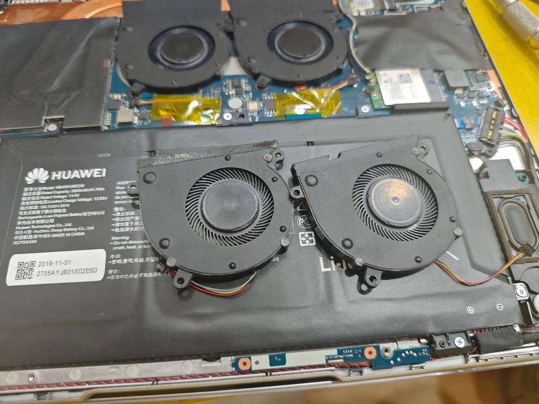 华硕灵耀u2代笔记本电脑是最轻的笔记本电脑吗，华硕灵耀2参数？