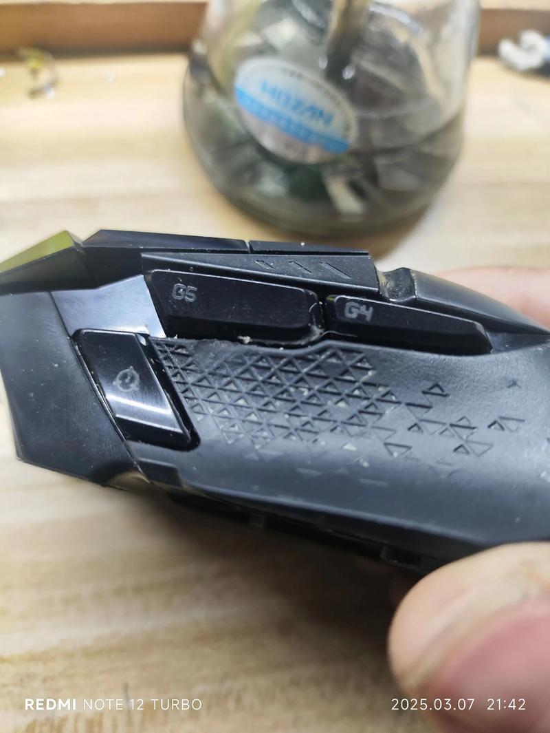 加热鼠标垫怎么清洗，加热鼠标垫坏了怎么修-第4张图片-优品飞百科