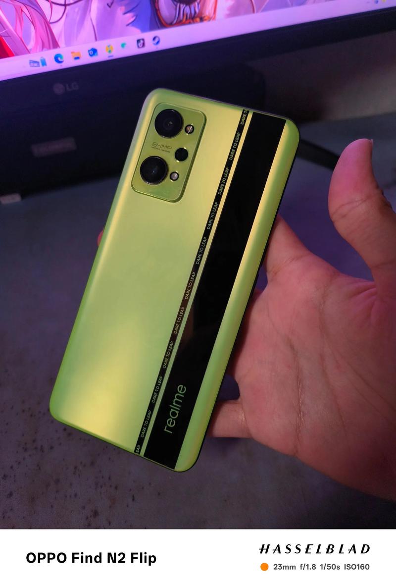 红米k40能卖多少钱，红米k40卖出去多少台了？