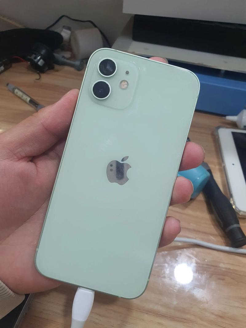 苹果iphone12刚出来多少钱，苹果12刚出的时候多少钱?-第2张图片-优品飞百科