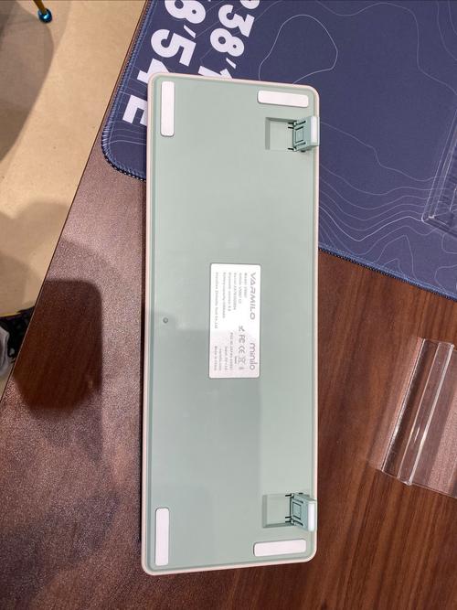 苹果笔记本白色键盘是哪款，苹果笔记本彩色键盘-第4张图片-优品飞百科