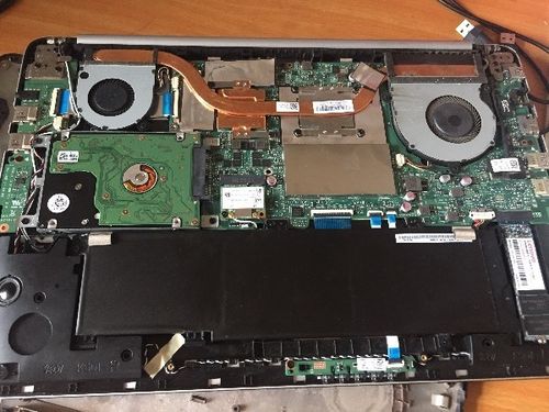 华硕f555l内存条怎么装，华硕f554l内存条装在哪里？-第3张图片-优品飞百科